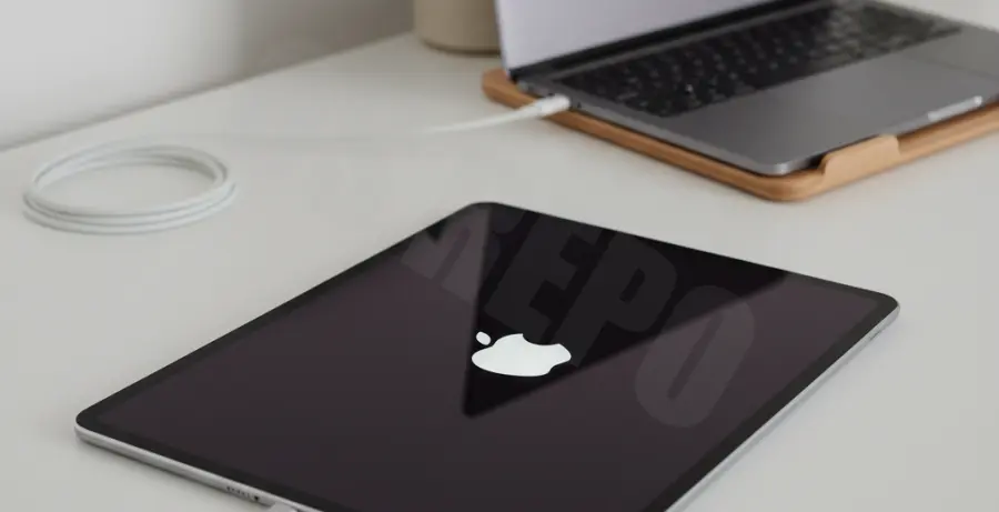 iPad Pro stuck on Apple logo screen after a failed iPadOS software update.
