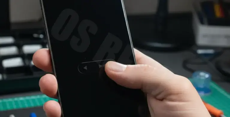 Iphone 16 Pro Black Screen But Phone Is On [Solved]