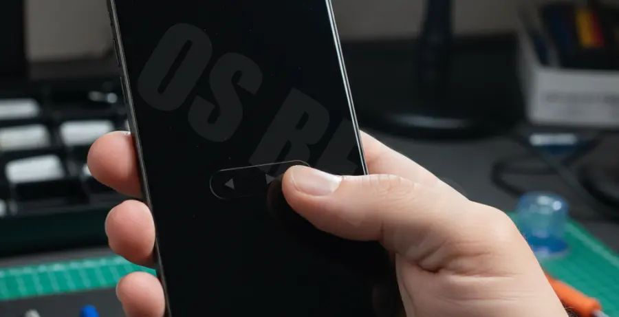 iPhone 16 Pro black screen force restart process.